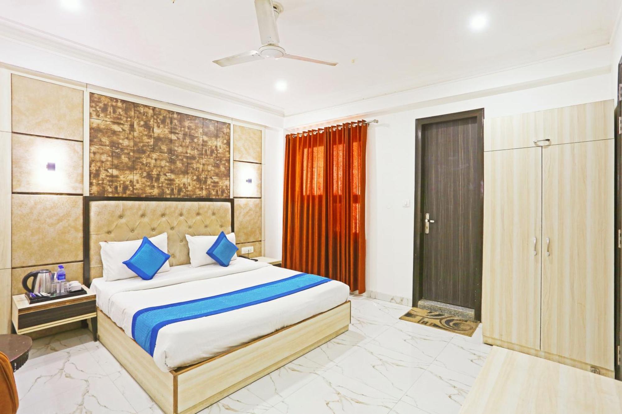 Hotel The Almora Residency - Complimentary Airport Trasnfer Nové Dillí Exteriér fotografie