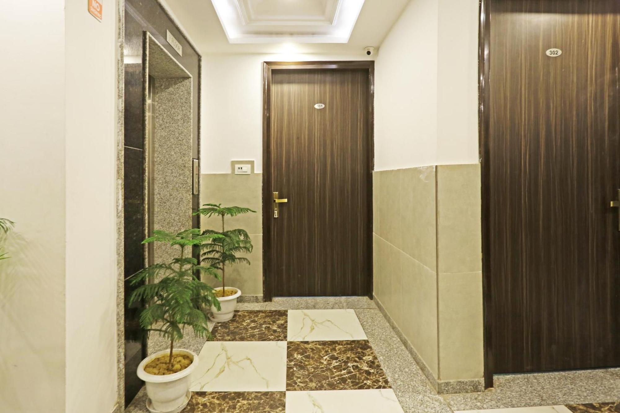 Hotel The Almora Residency - Complimentary Airport Trasnfer Nové Dillí Exteriér fotografie